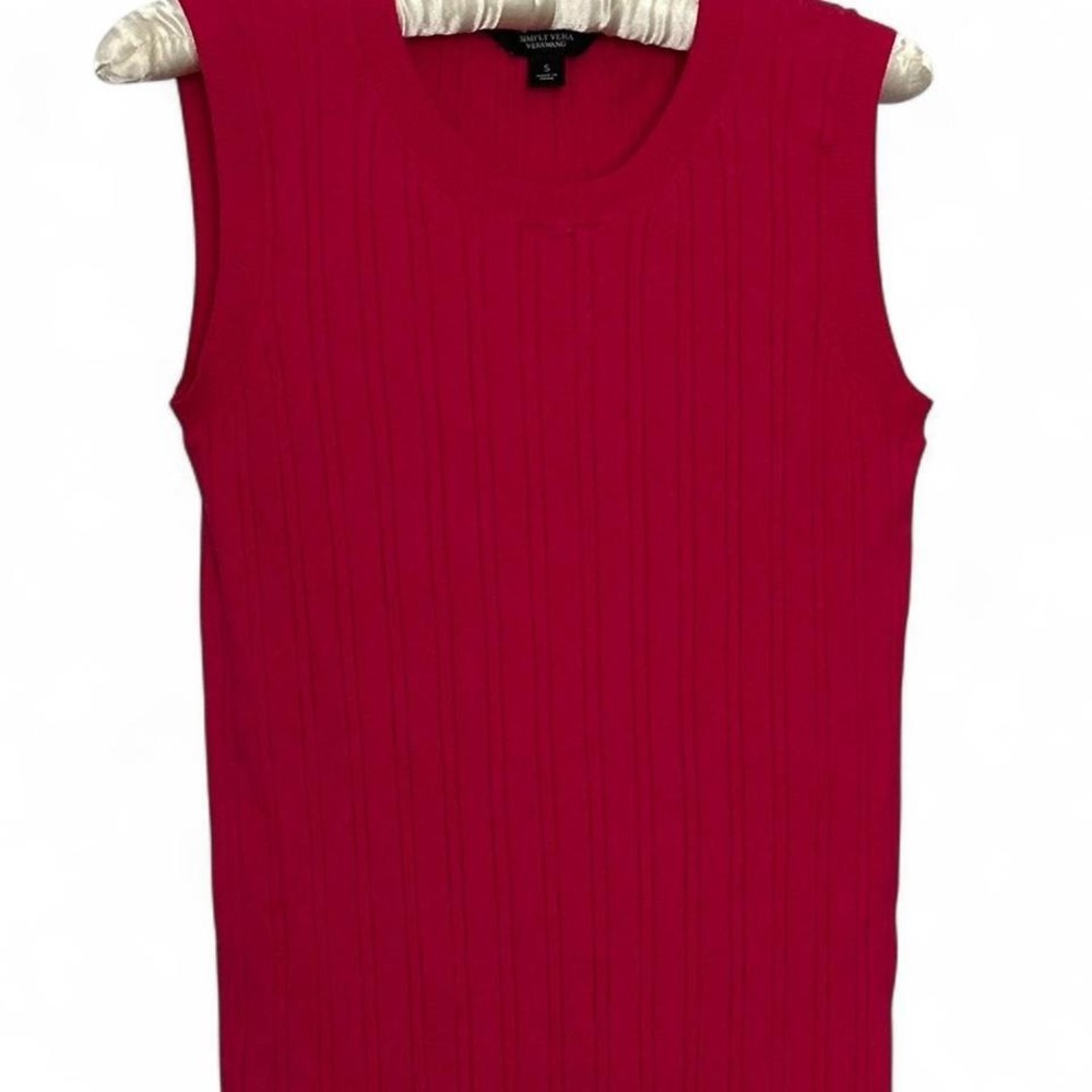 Vera Wang pink sleeveless tank